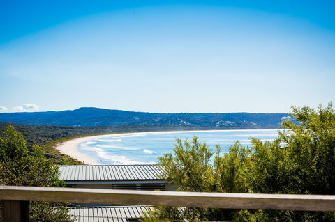 The Love Shack: Pambula Beach - Darwin Holiday 0