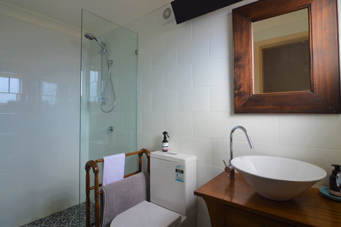 The Old Mill Rylstone - Darwin Holiday 5