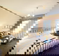 The Settlement Hotel