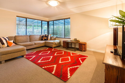 Treetops On Yungarra - Darwin Holiday 6