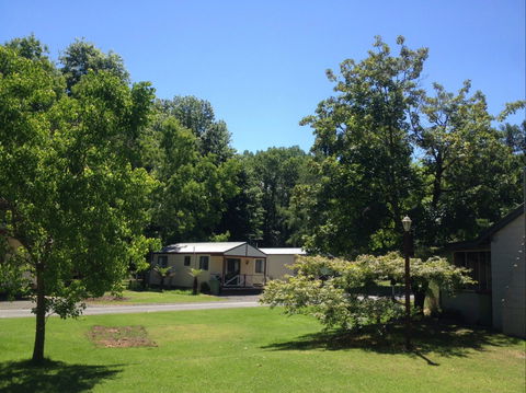 Yackandandah Holiday Park - Darwin Holiday 3