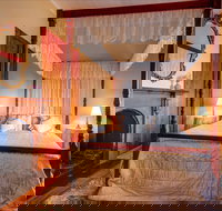 Abbey's Spa Cottage - Darwin Holiday