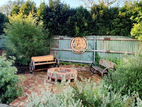 Alkira Garden Studios - Darwin Holiday 2