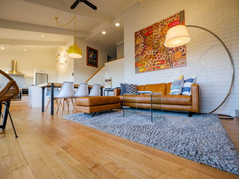 ArtHouse Freycinet - Darwin Holiday 1