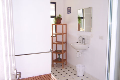 Blue House Bed And Breakfast - Darwin Holiday 7