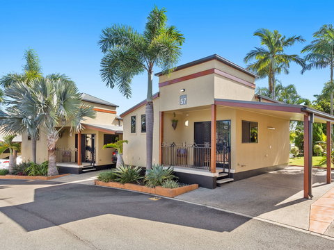 Brisbane Holiday Village - Darwin Holiday 1