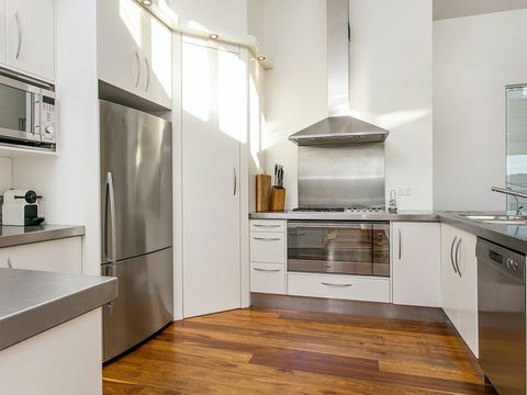 Byron's Brae - Darwin Holiday 6