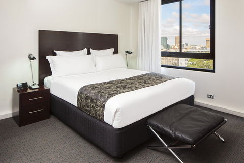 Cambridge Hotel Sydney - Darwin Holiday 4