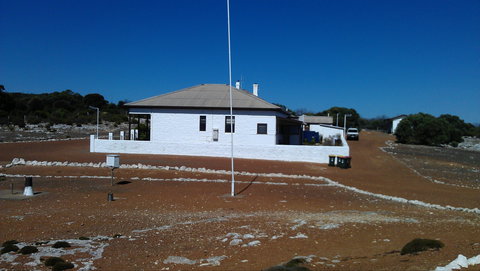 Cape Borda Lighthouse Keepers Heritage Accommodation - Darwin Holiday 1