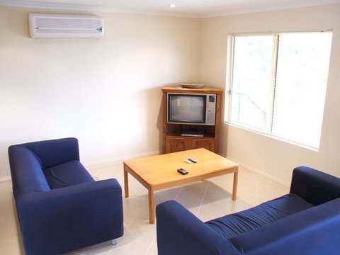 Carnegie House - Darwin Holiday 1