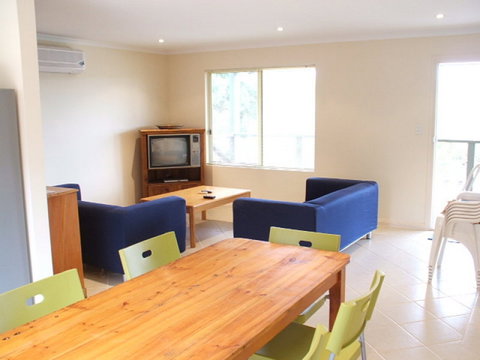 Carnegie House - Darwin Holiday 2