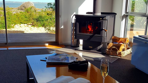 Coorong Waterfront Retreat - Darwin Holiday 1