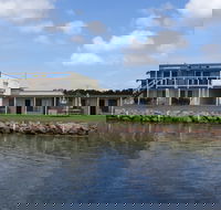 Coral Tree Lodge Tourist Park