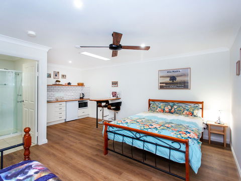 DCs Madra - Darwin Holiday 1