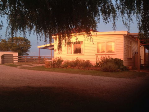 Fairview Bed And Breakfast Cottage - Darwin Holiday 1