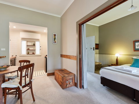 Forrest Guesthouse - Darwin Holiday 2