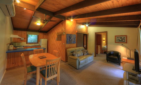 Kiewa Country Cottages - Darwin Holiday 4