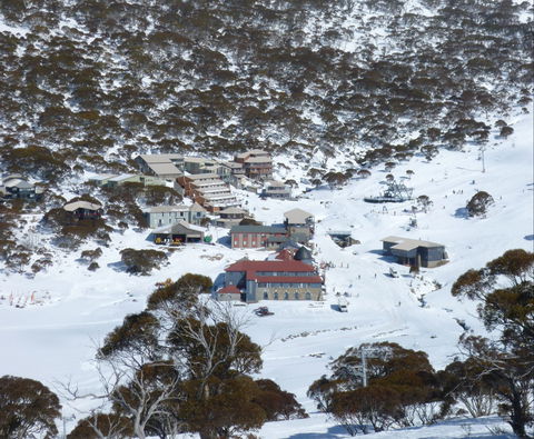 Kosciuszko Chalet Hotel - Darwin Holiday 1