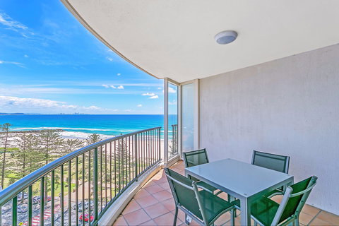 Mantra Coolangatta Beach - Darwin Holiday 5