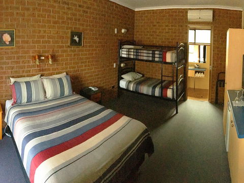 Milawa Motel - Darwin Holiday 2