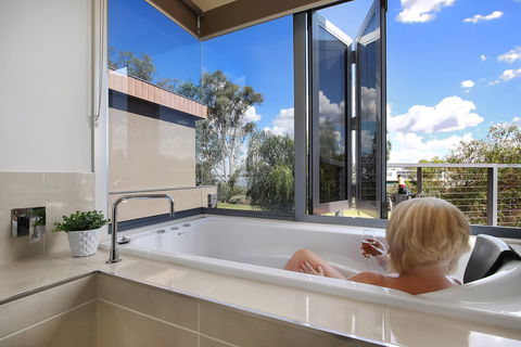Mulwala Townhouse Two - Darwin Holiday 0
