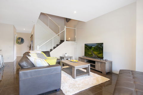 Mulwala Townhouse Two - Darwin Holiday 8
