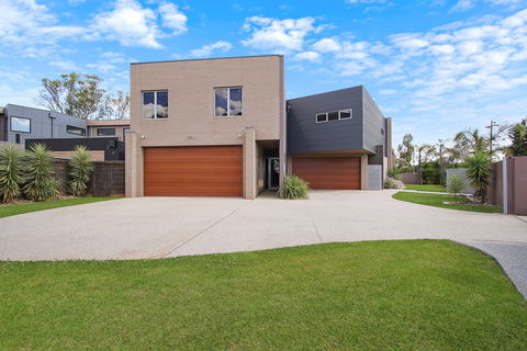Mulwala Townhouse Two - Darwin Holiday 9