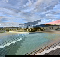 Noble Willow Estate - Darwin Holiday