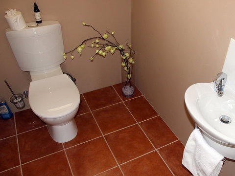 Outlook BnB - Darwin Holiday 9