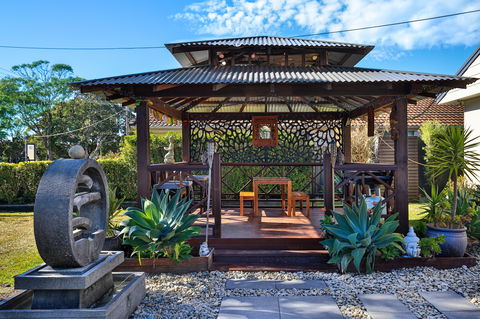 Pagoda At Culburra - Darwin Holiday 8