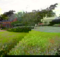 Pear Tree Hollow - Darwin Holiday