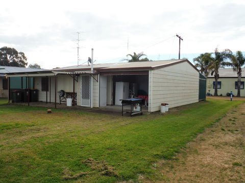 Polly's Shack - Darwin Holiday 3