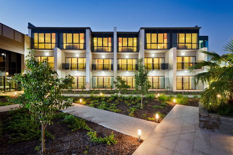 Quality Hotel Taylors Lakes - Darwin Holiday 0