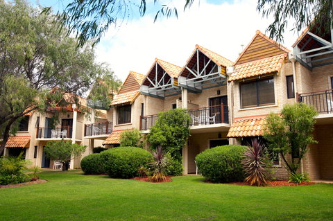 Ramada Resort By Wyndham Dunsborough - Darwin Holiday 8