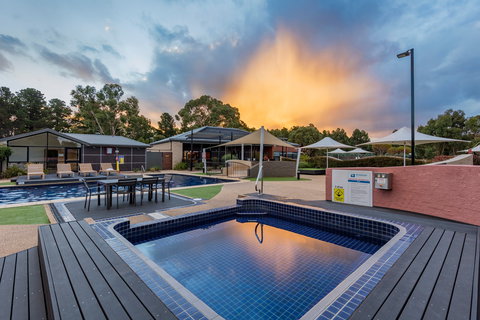 Ramada Resort By Wyndham Seven Mile Beach - Darwin Holiday 2