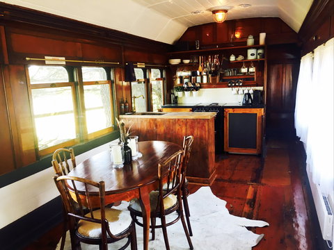 Redleaf Farm Carriages - Darwin Holiday 1