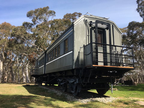 Redleaf Farm Carriages - Darwin Holiday 3