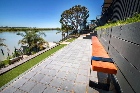 River Life - Darwin Holiday 0