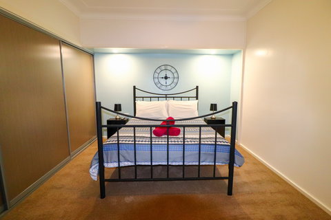 Seabreeze At Blacksmiths - Darwin Holiday 2