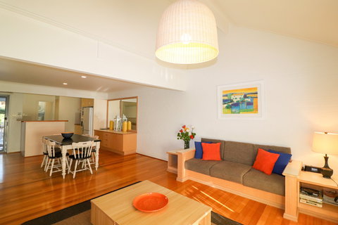 Shearwater Deluxe Villa - Darwin Holiday 3