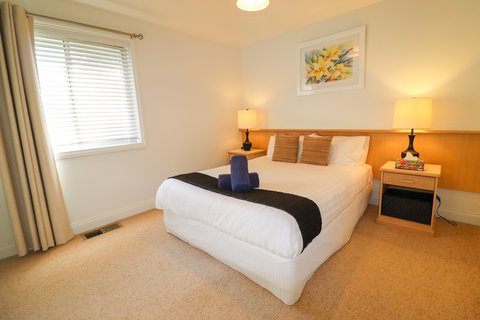 Shearwater Deluxe Villa - Darwin Holiday 4