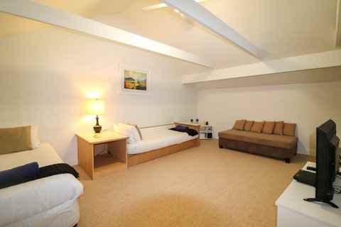 Shearwater Deluxe Villa - Darwin Holiday 6