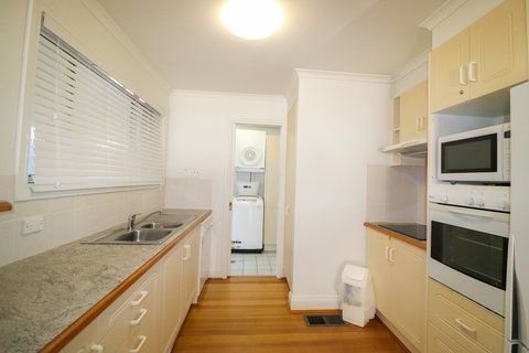 Shearwater Deluxe Villa - Darwin Holiday 7