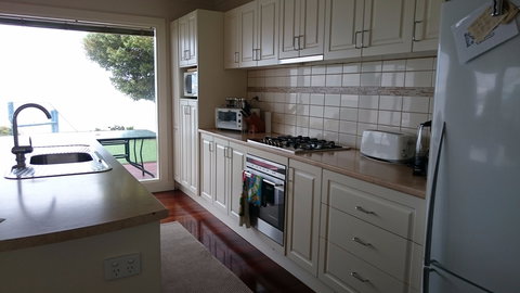 St Helens Beachfront - Darwin Holiday 2