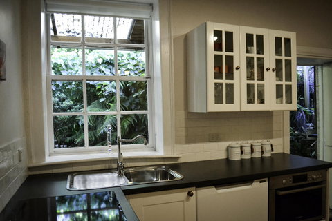 Surgeons Cottage - Darwin Holiday 2