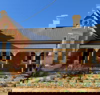 The Monarch Tumut - Darwin Holiday