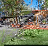 Three Salty Sisters - Darwin Holiday