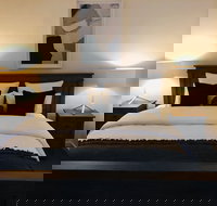 Tomfoolery Winemaker's Cottage - Darwin Holiday