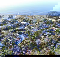 Waterfront Retreat At Wattle Point