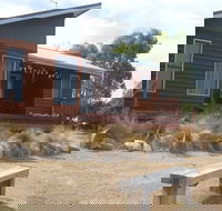 Yakkalla Holiday Cottage